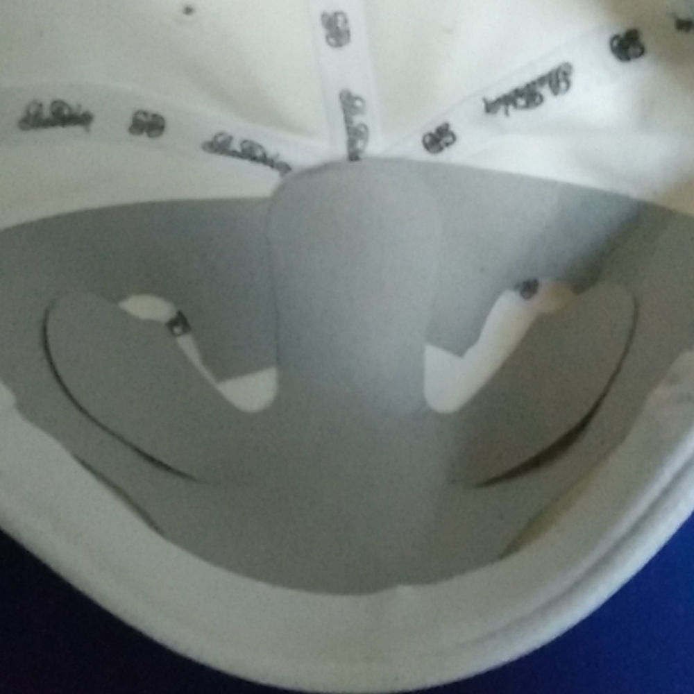 Stall&Dean fitted Cap - Picture 7 of 8